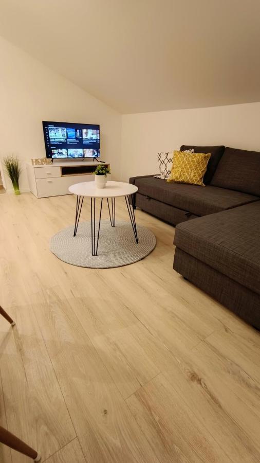 Apartman Leona Lovran Εξωτερικό φωτογραφία