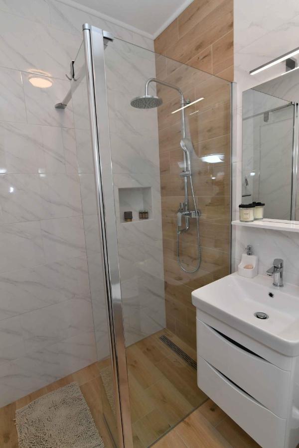 Apartman Leona Lovran Εξωτερικό φωτογραφία