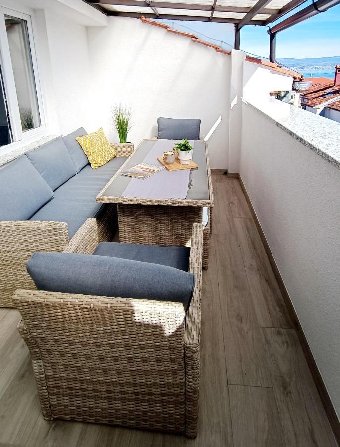 Apartman Leona Lovran Εξωτερικό φωτογραφία
