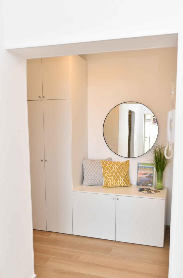 Apartman Leona Lovran Εξωτερικό φωτογραφία
