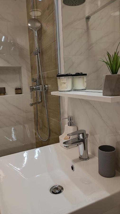Apartman Leona Lovran Εξωτερικό φωτογραφία