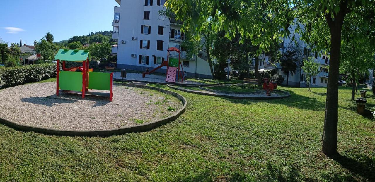 Apartman Leona Lovran Εξωτερικό φωτογραφία