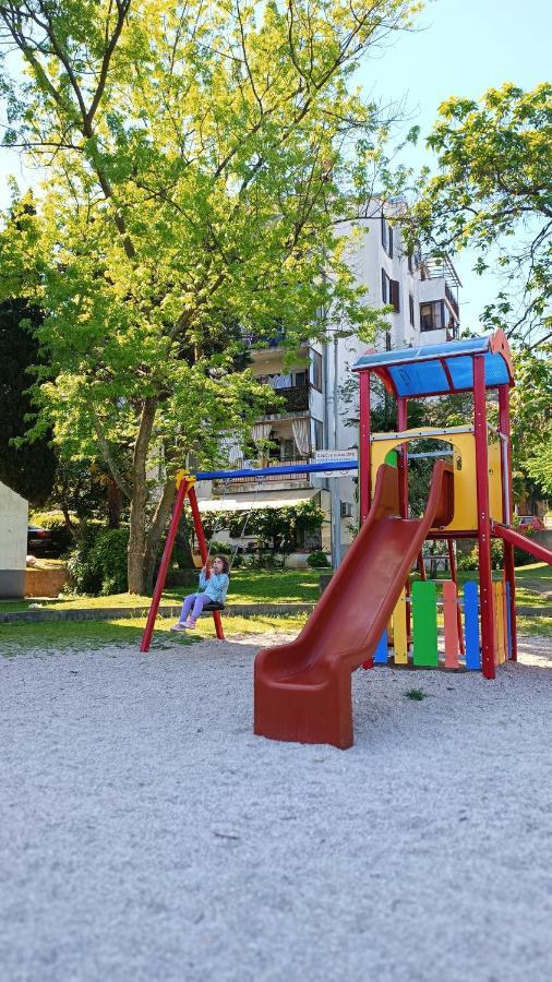 Apartman Leona Lovran Εξωτερικό φωτογραφία